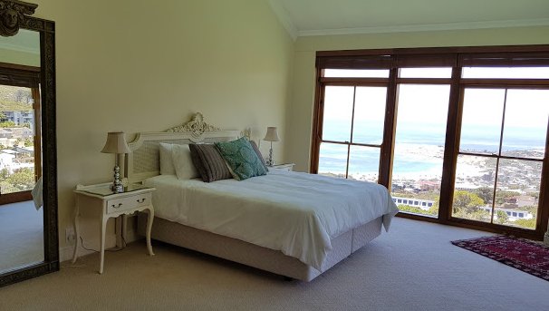 To Let 4 Bedroom Property for Rent in Camps Bay Western Cape